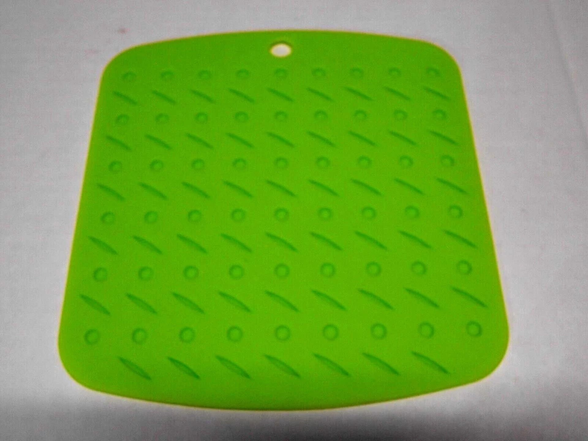 Silicone Pot Holder For Kitchen 7"X7" Multipurpose Heat Resistant 2 Pack Green